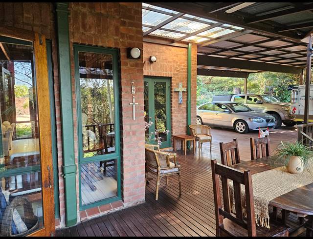 5 BEDROOM BED & BREAKFAST FOR SALE IN WESTVILLE